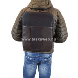 Giorgio Carelli sötétbarna szögletes A/4-es, laptoptartós bőr hátizsák GC338920-001